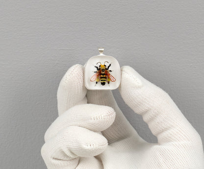 Bee Pendant, 2026
